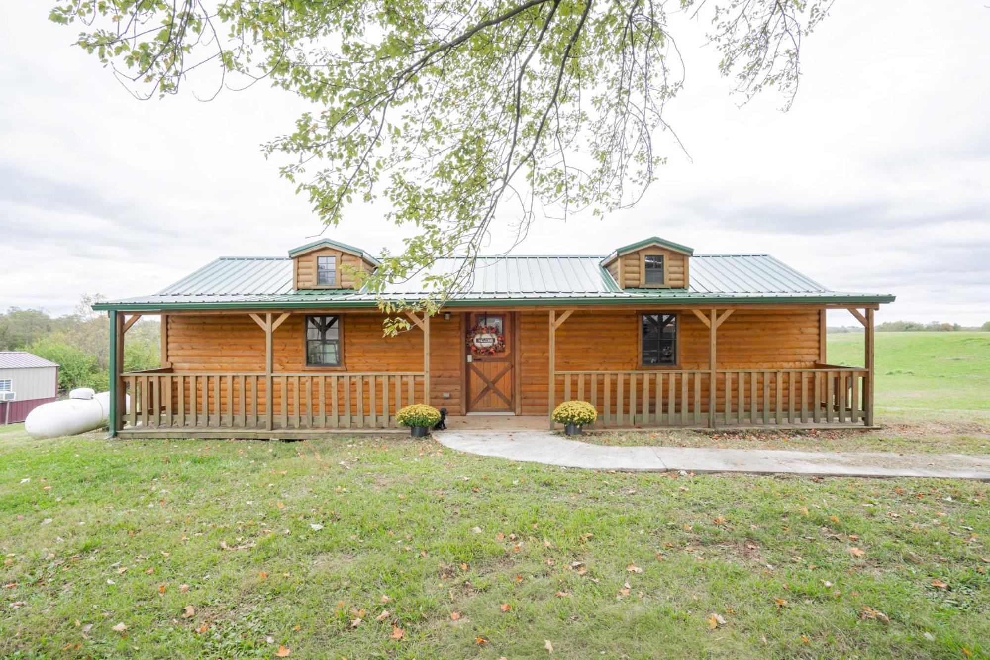 Cozy Cabin Near Ark! Adam And Eve'S Retreat Williamstown Extérieur photo